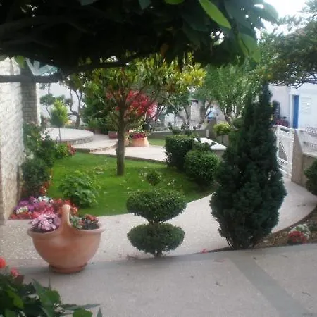 In With Sea View, Balcony, Air Conditioning, W-lan 3475-6 Guest house Pakostane