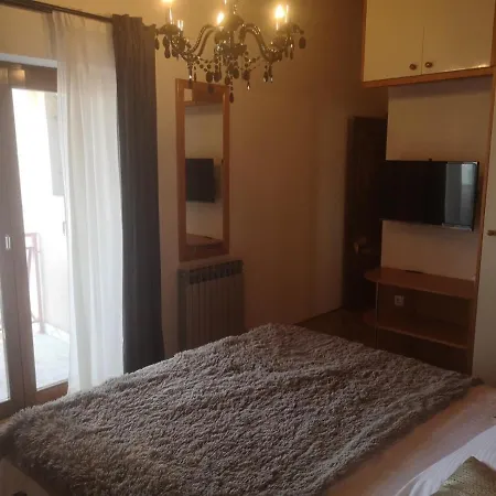 Guest house In With Sea View, Balcony, Air Conditioning, W-lan 3475-6 *